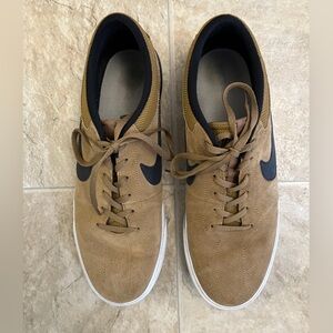 Men’s Nike Sneakers